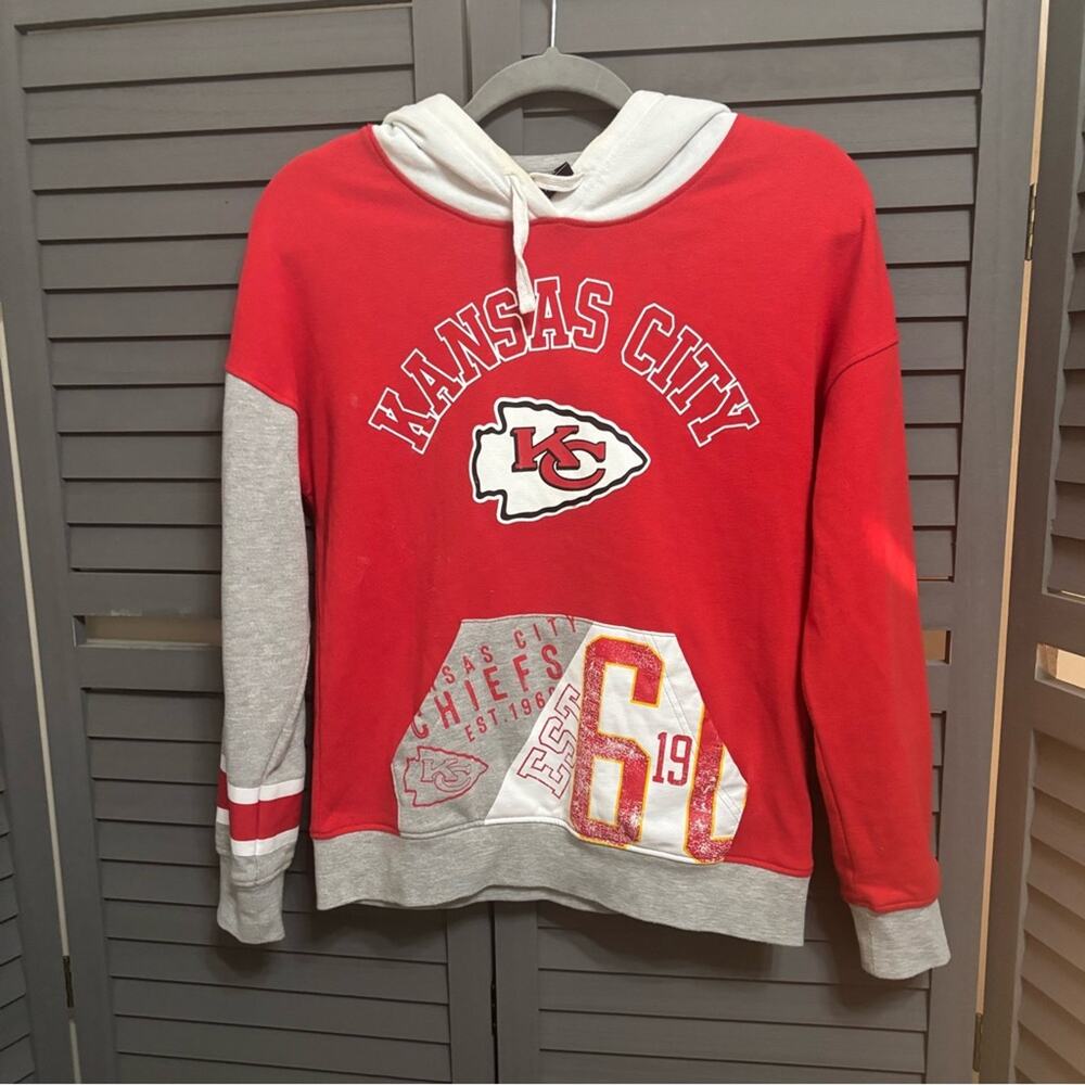 NFL Kansas City Chiefs Football Girls Hoodie Sweatshirt Size Small in Girls - Picture 1 of 7